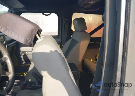 2008 Jeep Wrangler X из США, поврежденный, VIN 1J4FA24148L610039